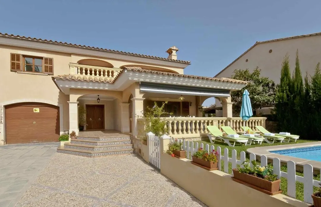 Llac Blau - Mediterranean Styled With Pool-1