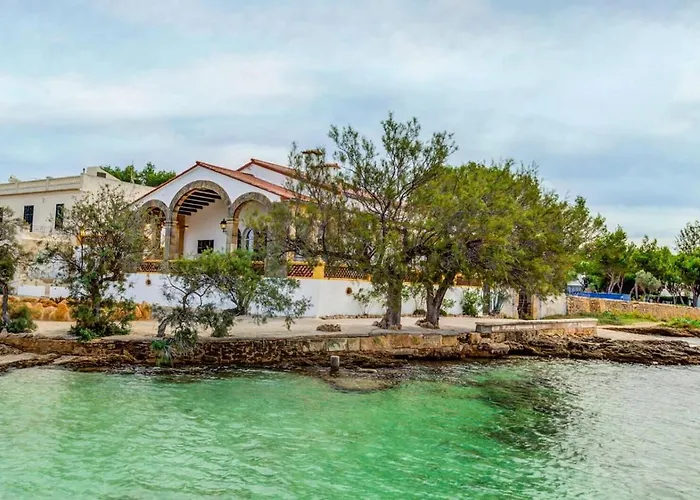 Beachfront Villa Es Clot By Sealand Villas Alcúdia